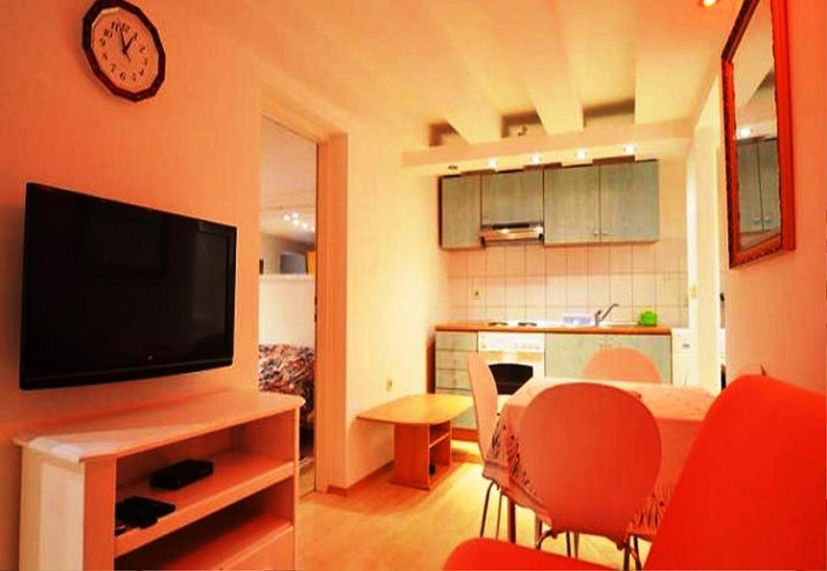 Excelsior Apartments Ровинь Экстерьер фото