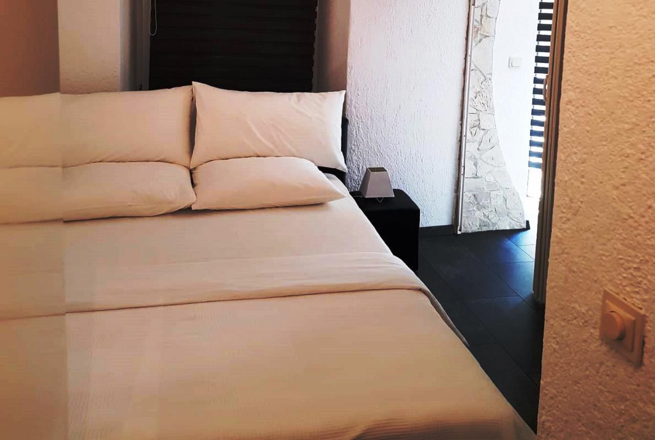 Excelsior Apartments Ровинь Экстерьер фото