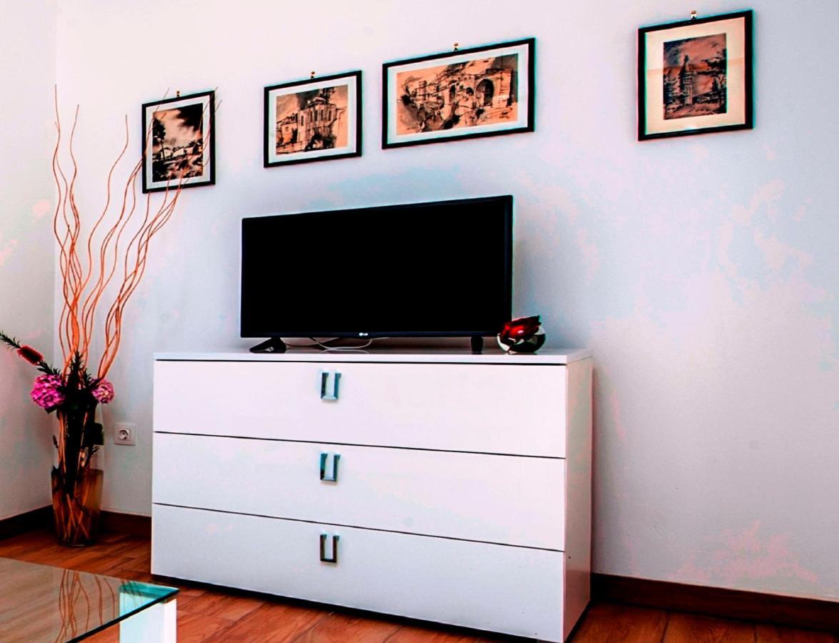 Excelsior Apartments Ровинь Экстерьер фото